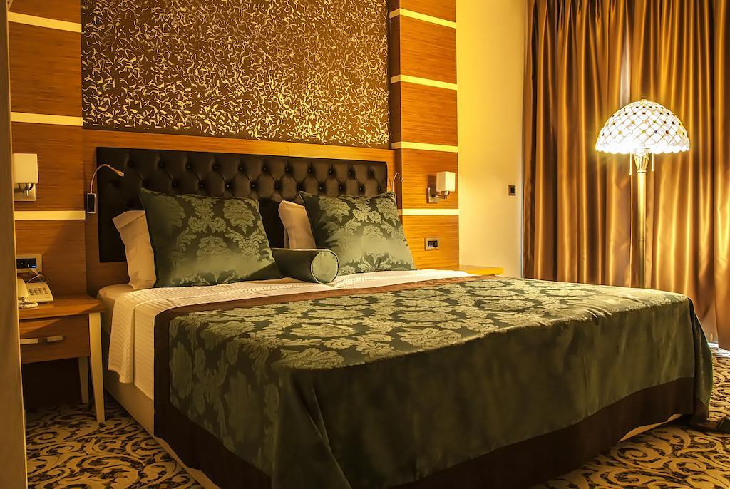Malahit Exclusive City Hotel Φετιγιέ Δωμάτιο φωτογραφία