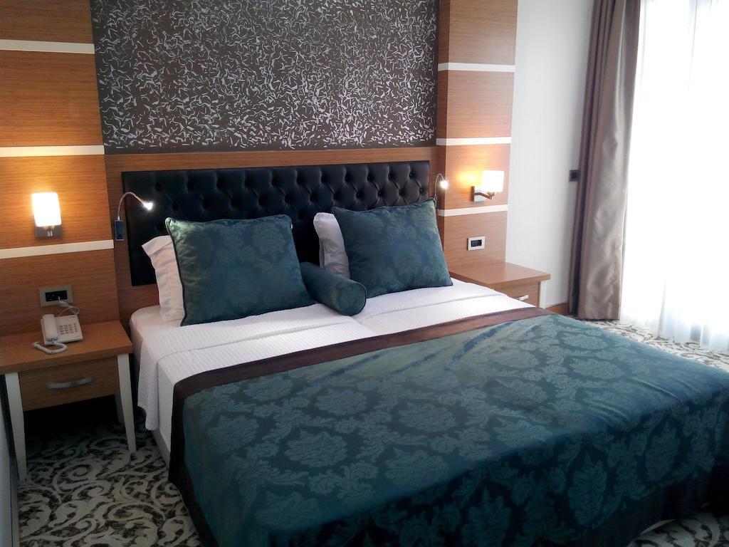 Malahit Exclusive City Hotel Φετιγιέ Δωμάτιο φωτογραφία