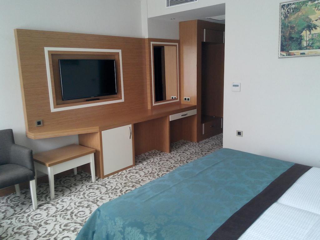 Malahit Exclusive City Hotel Φετιγιέ Δωμάτιο φωτογραφία